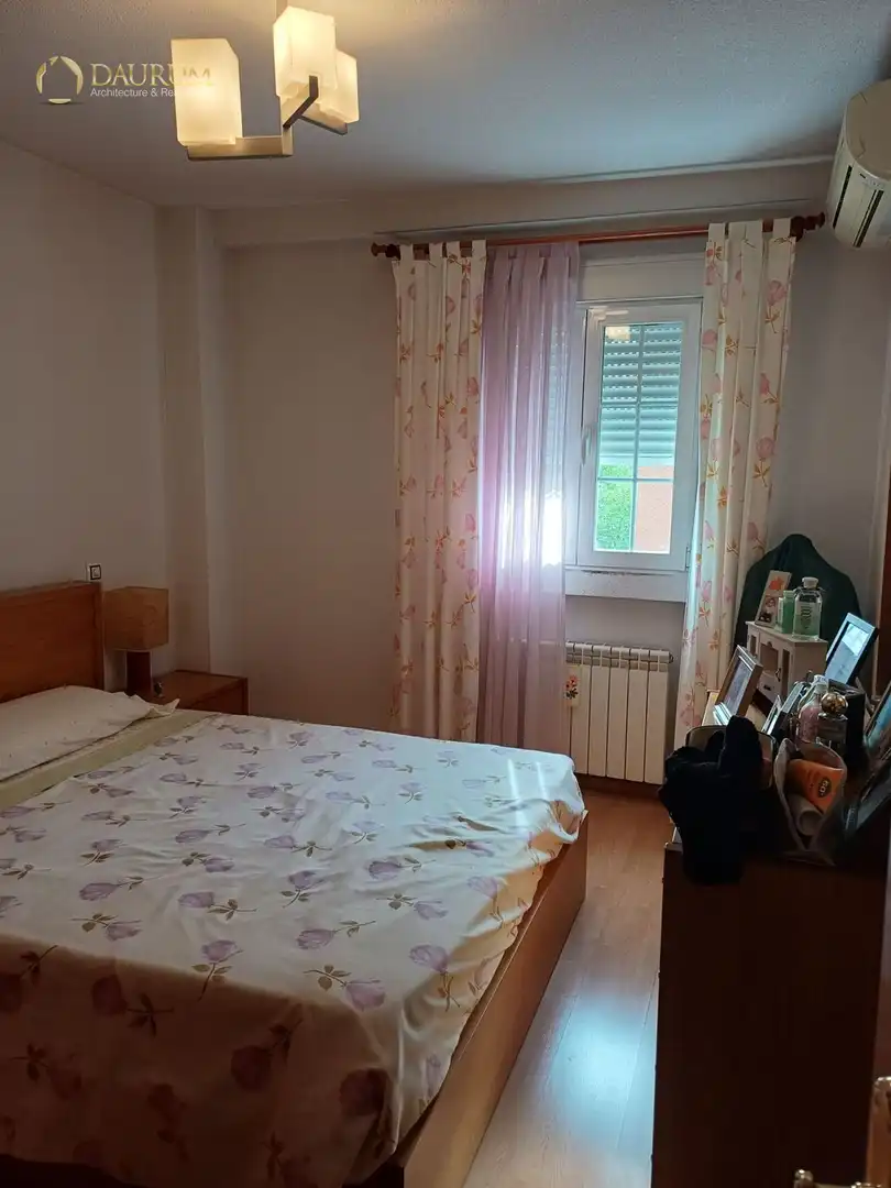 Bedroom of Flat for sale in Fuenlabrada  with Air Conditioner and Heating