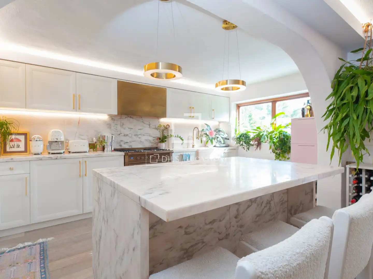 Cuina de Casa o xalet en venda en Santa Eulària des Riu amb Aire condicionat, Calefacció i Jardí privat