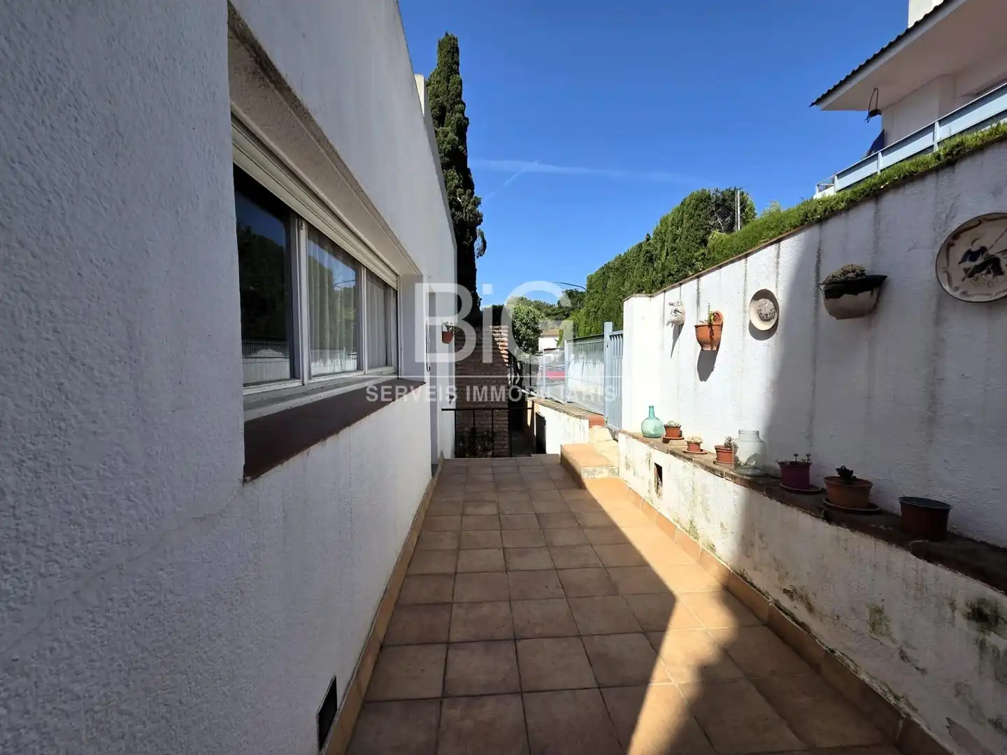 Vista exterior de Casa o xalet en venda en Mataró amb Calefacció, Jardí privat i Terrassa