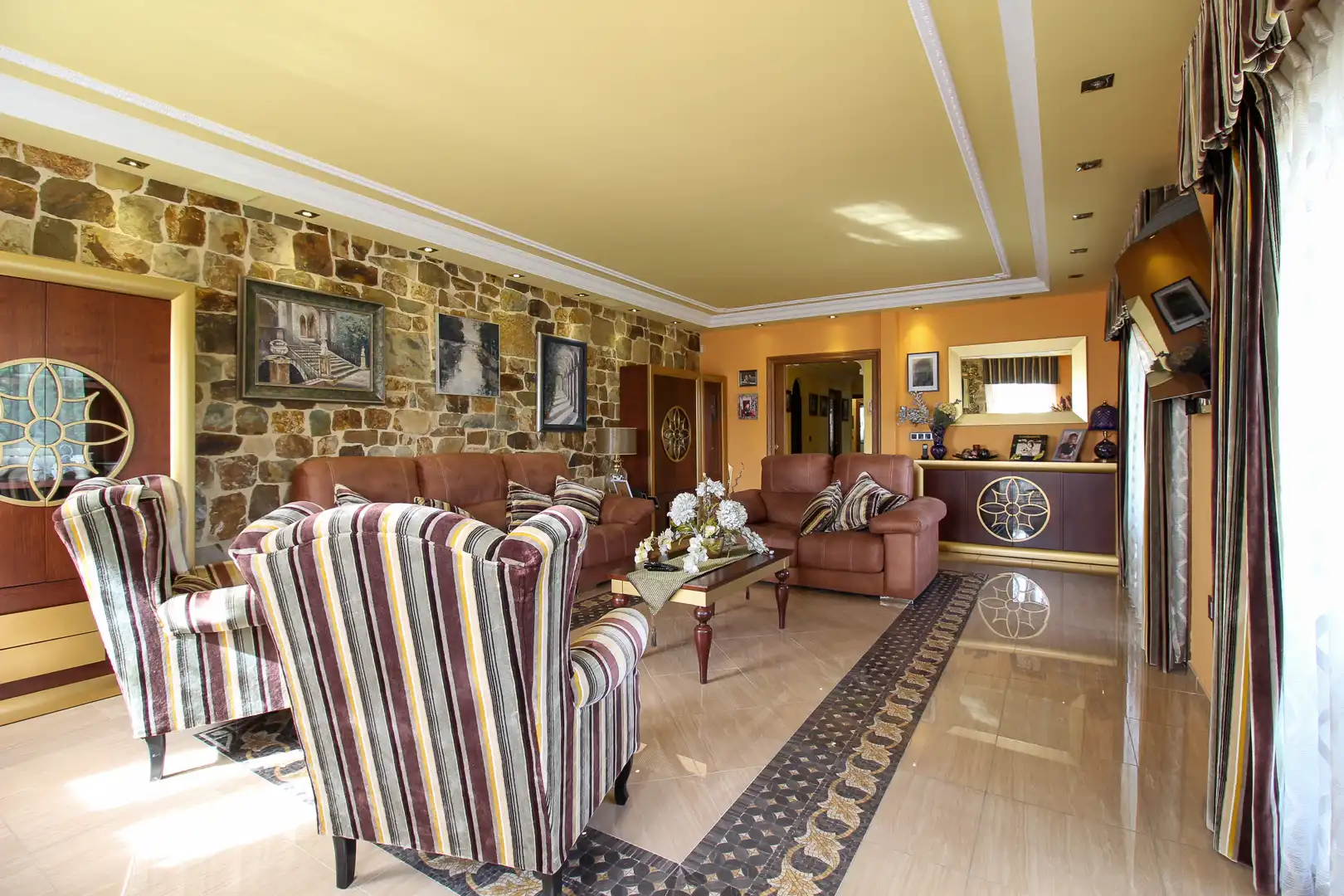 Sala de estar de Casa o chalet en venta en Santa Cruz de Bezana con Calefacción, Jardín privado y Terraza