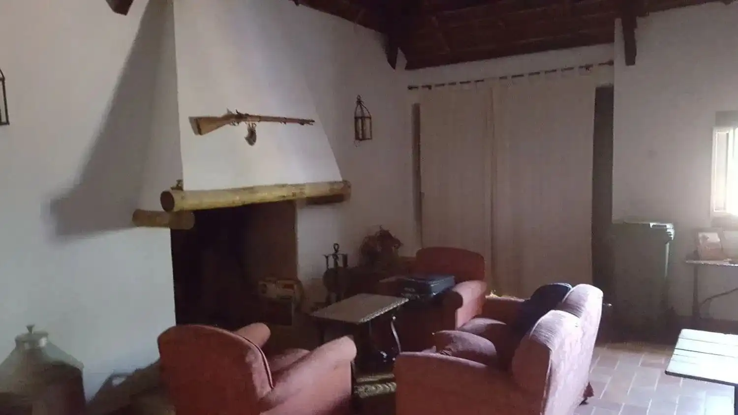 Sala d'estar de Finca rústica en venda en Villamanrique de la Condesa amb Jardí privat i Traster