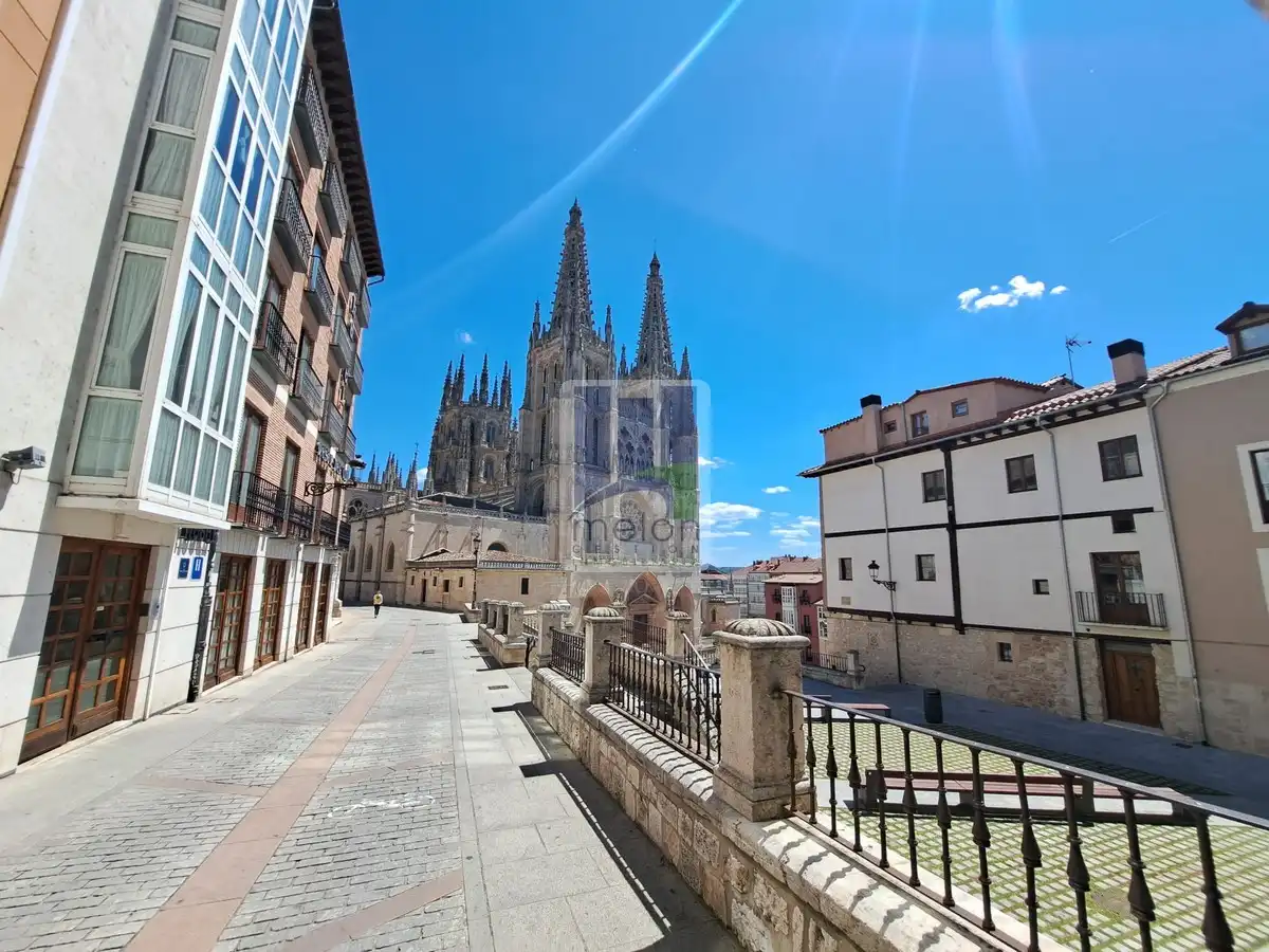 Flat for sale in FERNAN GONZALEZ