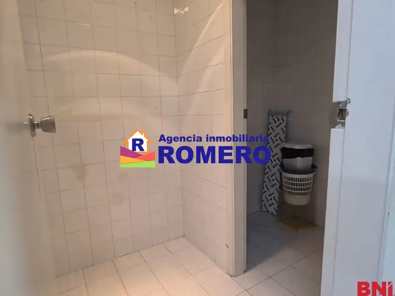 Local comercial de lloguer a Rúa de Laverde Ruiz, imagen 8