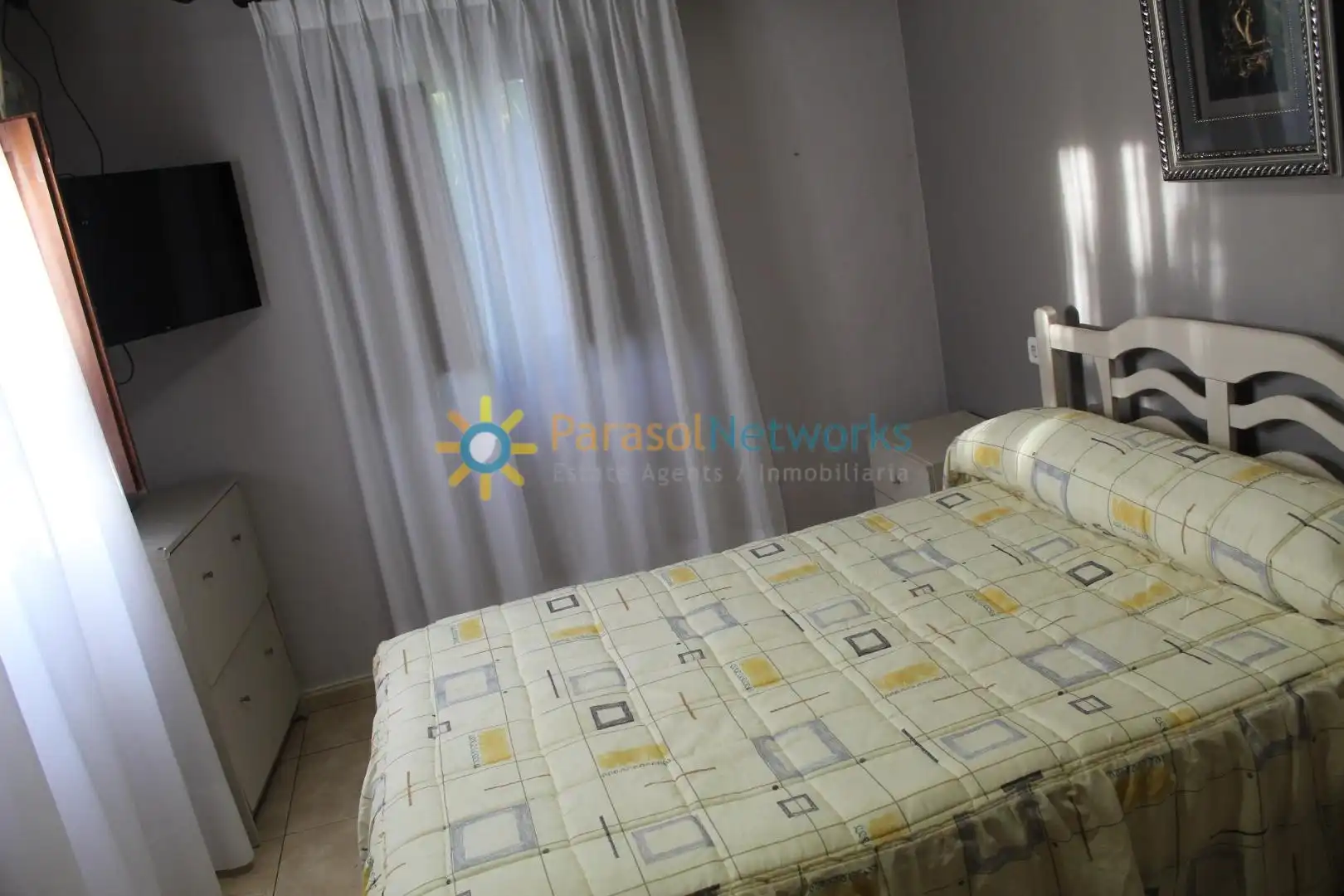 Schlafzimmer von Haus oder Chalet zur Miete in Oliva mit Klimaanlage, Privatgarten und Terrasse