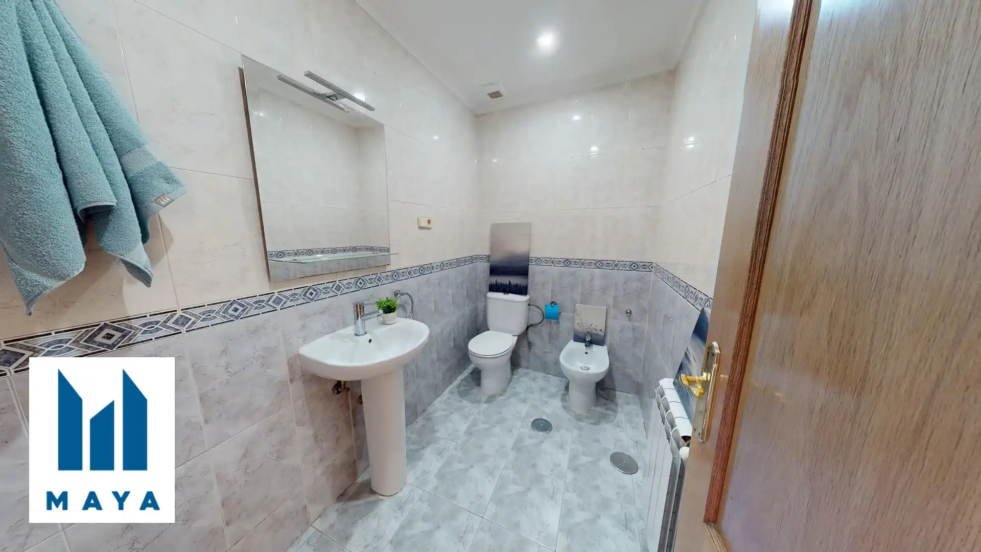 Baño de Piso en venta en Getafe con Calefacción y Terraza