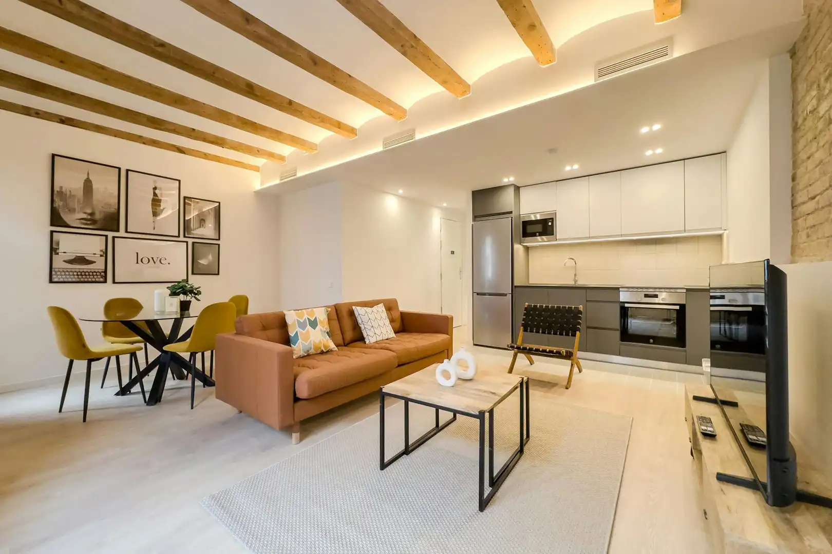 Living room of Flat for rent in Barcelona  with Air Conditioner, Furnished and Washing machine