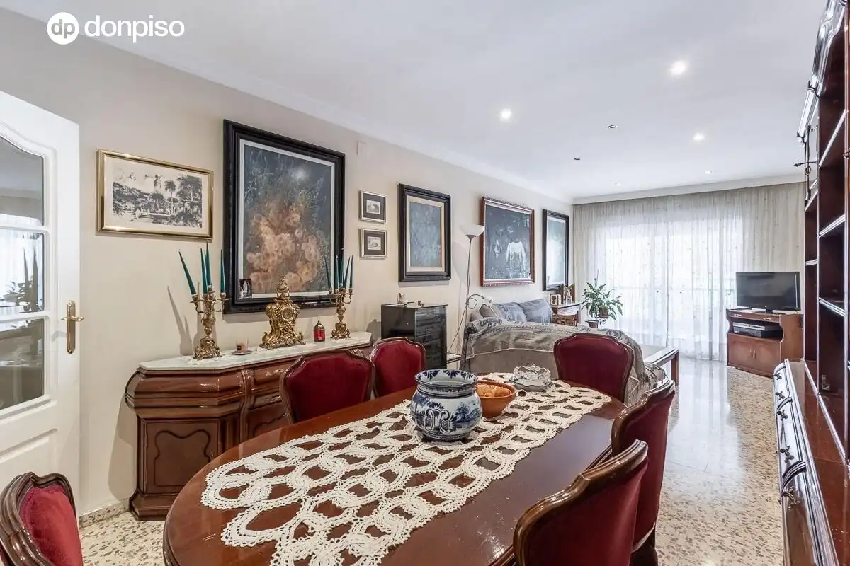 Living room of Flat for sale in Granada  with Heating and Terrace
