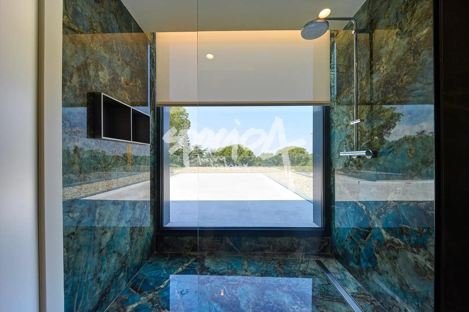 Bathroom of Houses for sale in Boadilla del Monte  with Air Conditioner, Heating and Private garden