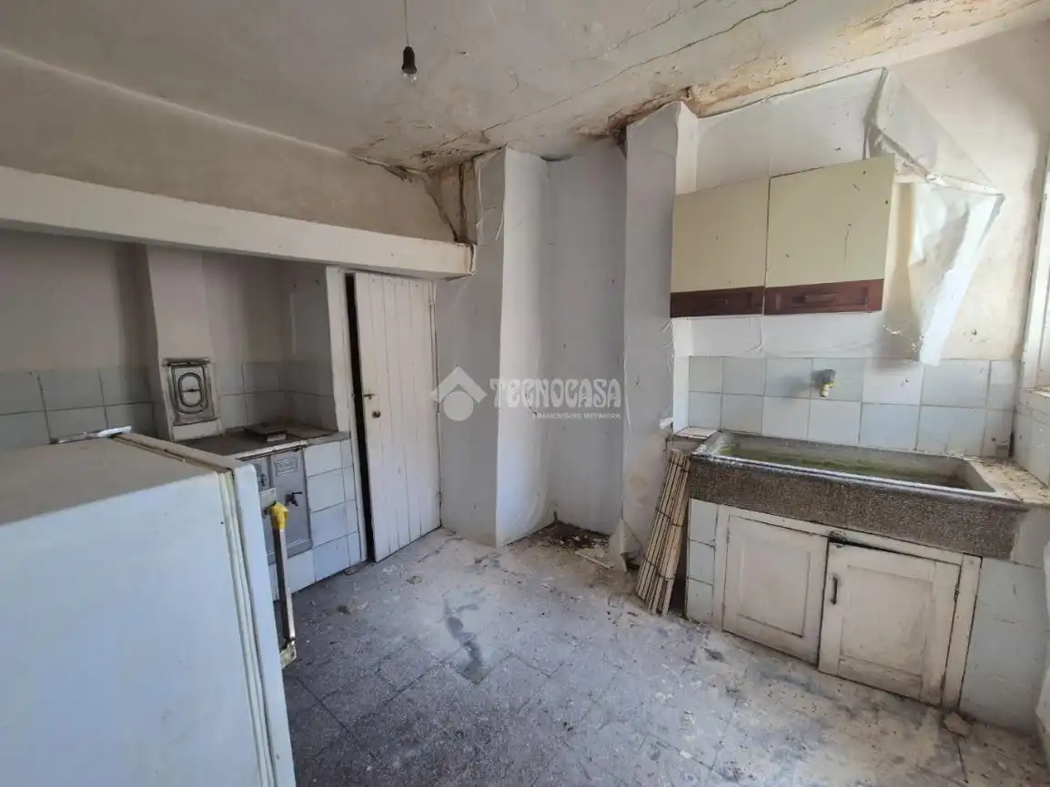 Kitchen of Flat for sale in Sigüenza  with Balcony