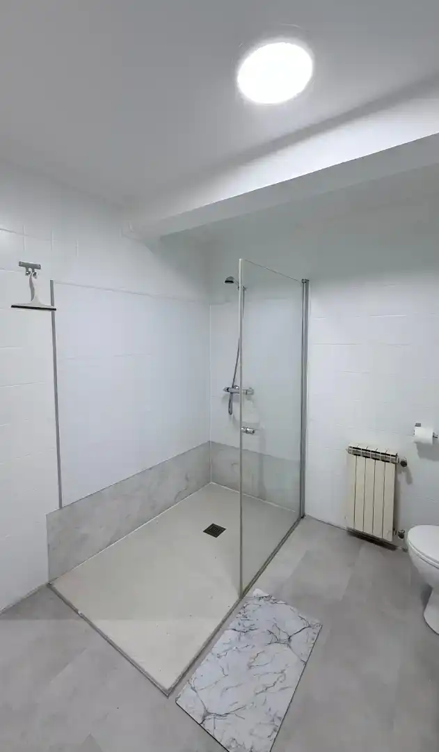 Baño de Piso de alquiler en Langreo con Amueblado