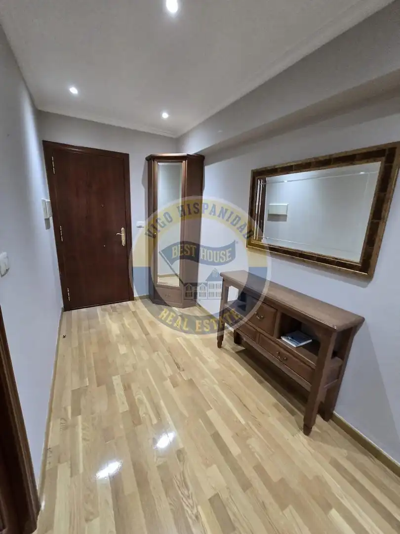 Piso de alquiler en Vigo  con Calefacción