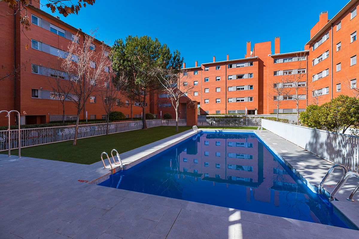 Piscina de Pis de lloguer en  Madrid Capital amb Parquet, Forn i Rentadora