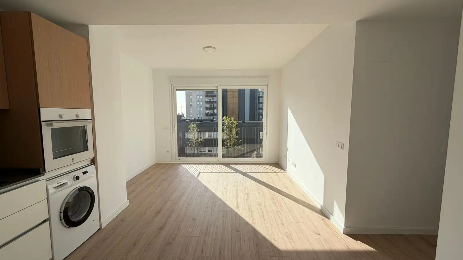 Wohnung zur Miete in Port Forum