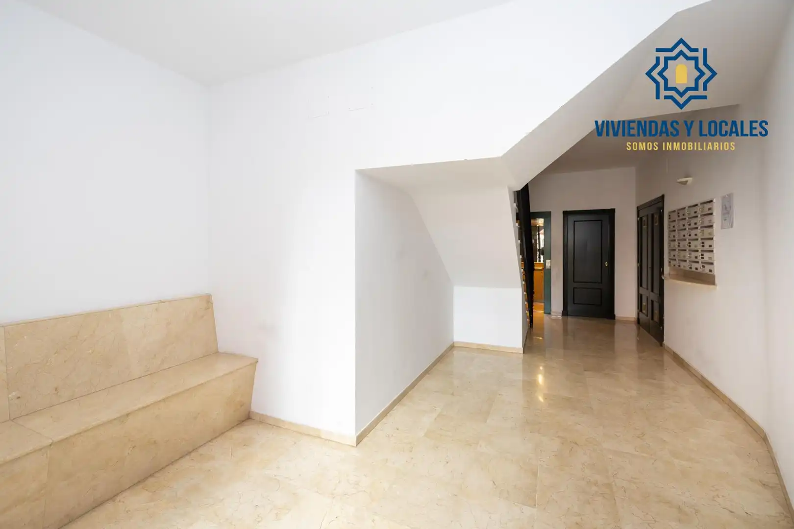 Casa adosada en venta en Granada con Aire acondicionado, Calefacción y Jardín privado