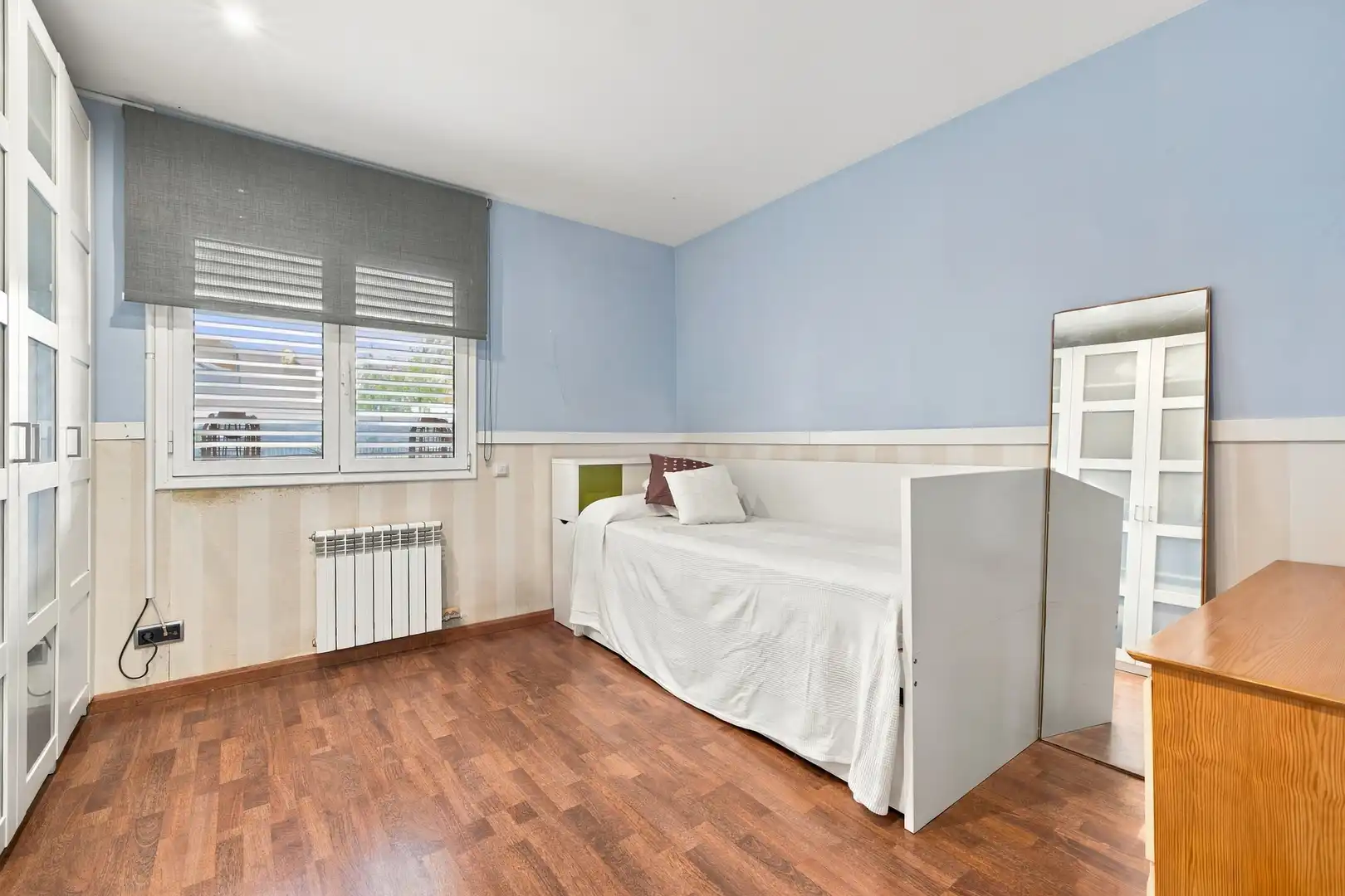 Habitación de Casa o chalet en venta en Sant Vicenç de Montalt con Aire acondicionado, Calefacción y Parquet