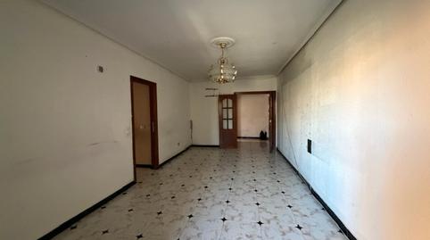 Photo 3 of Flat for sale in Calle San Antón, Reyes, Parla