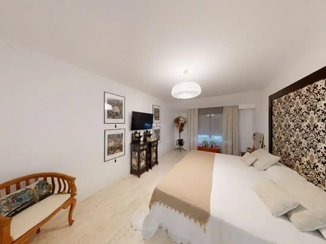 Bedroom of Flat for sale in Boadilla del Monte  with Air Conditioner, Private garden and Parquet flooring