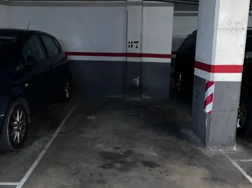 Parking de Garaje de alquiler en Barcelona con Alarma