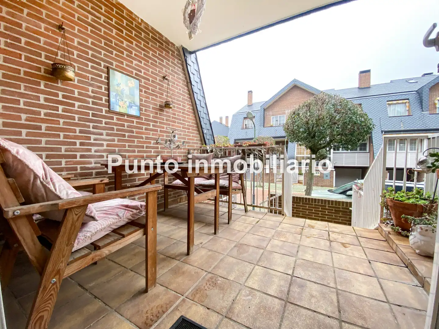 Terrassa de Casa adosada en venda en Valladolid amb Calefacció, Jardí privat i Parquet
