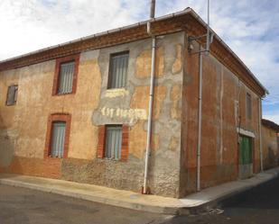 Vista exterior de Casa o xalet en venda en Chozas de Abajo