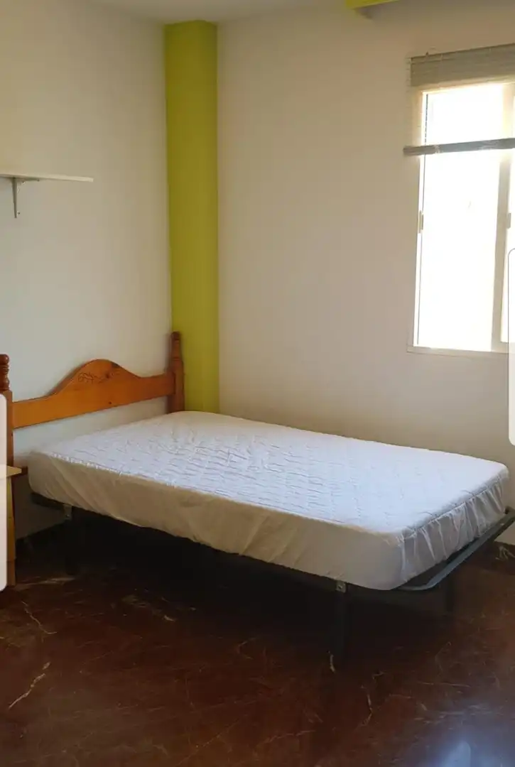 Bedroom of Attic for rent in La Zubia  with Furnished