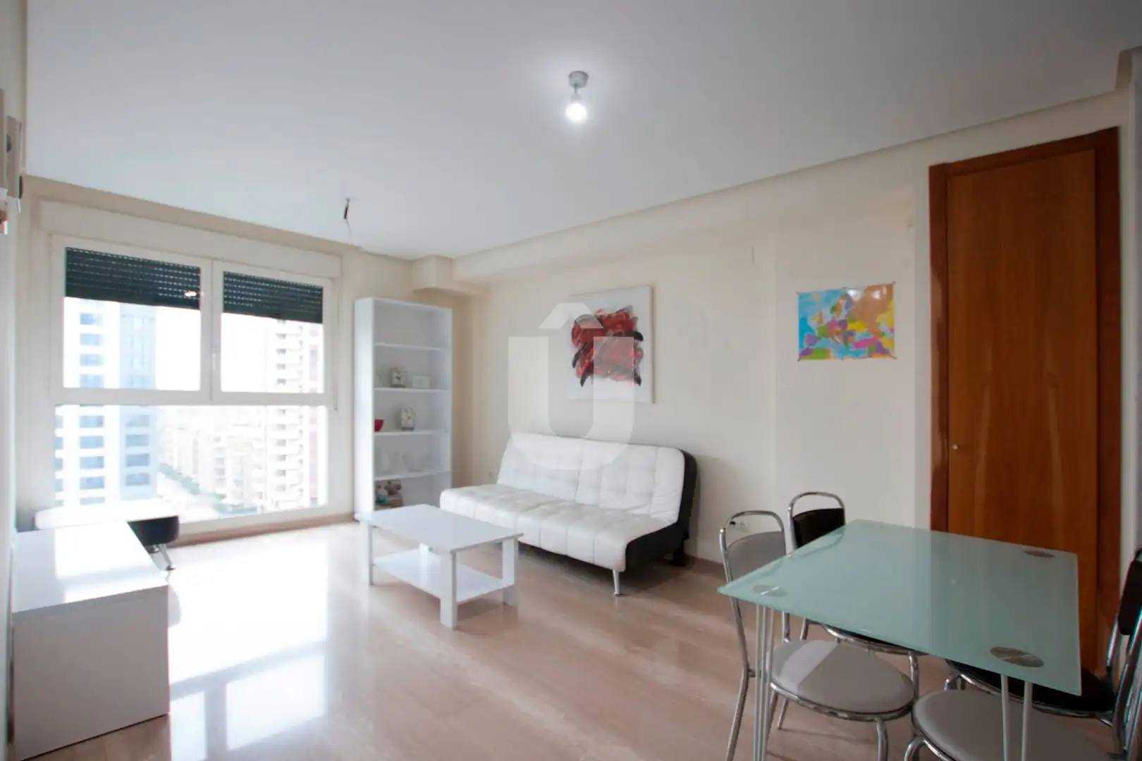 Sala d'estar de Apartament de lloguer en Valencia amb Aire condicionat, Calefacció i Piscina