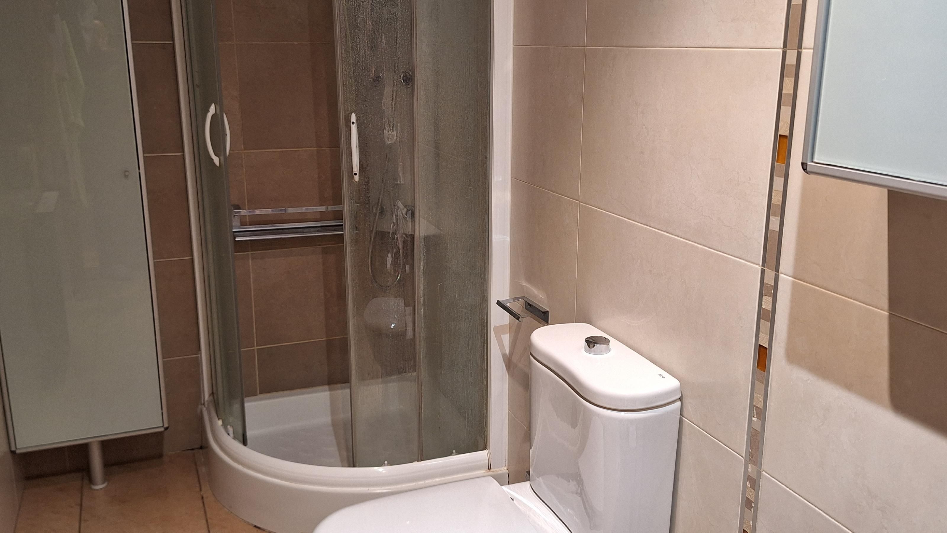 Bathroom of Flat for sale in Alcarràs  with Air Conditioner, Heating and Private garden