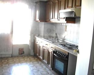 Kitchen of Flat for sale in Salamanca Capital  with Heating, Parquet flooring and Furnished