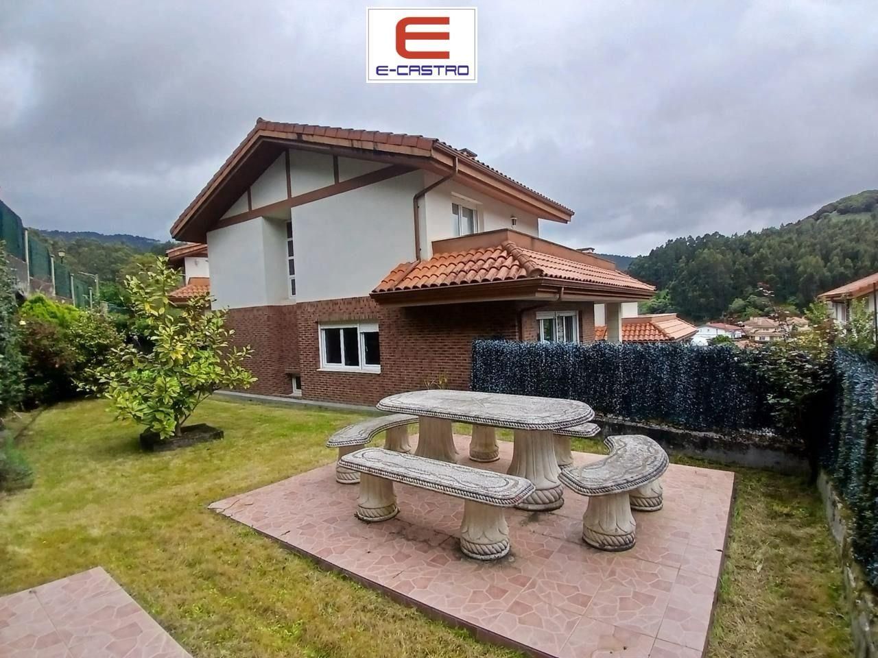Terrace of House or chalet for sale in Castro-Urdiales  with Heating, Private garden and Terrace