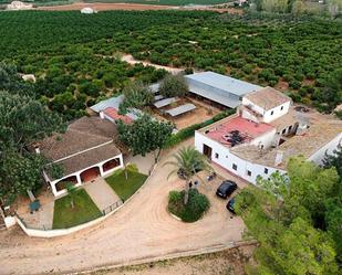 Vista exterior de Finca rústica en venda en La Pobla Llarga amb Aire condicionat, Calefacció i Jardí privat