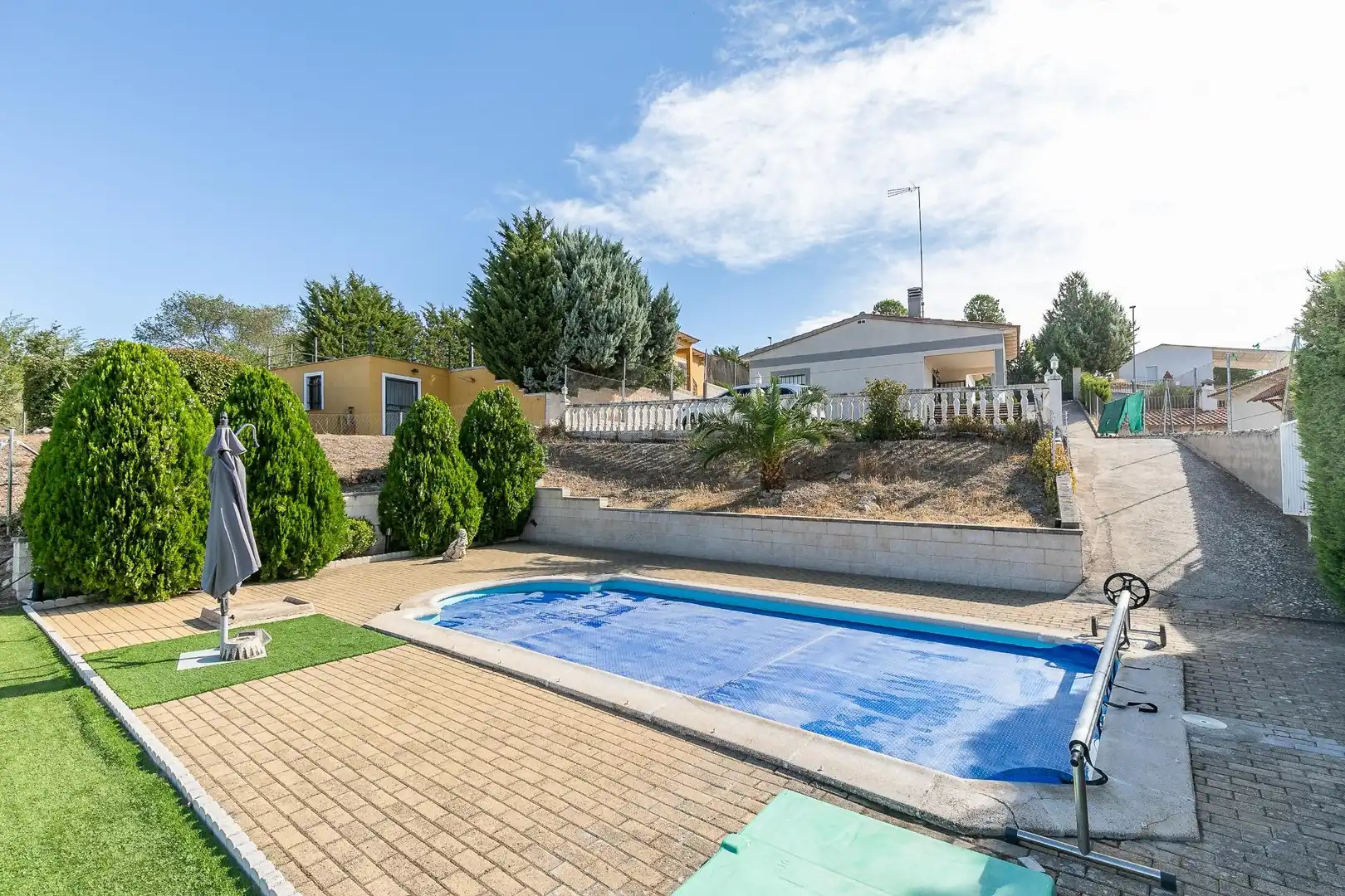 Villa con piscina in vendita a Barajas de Melo