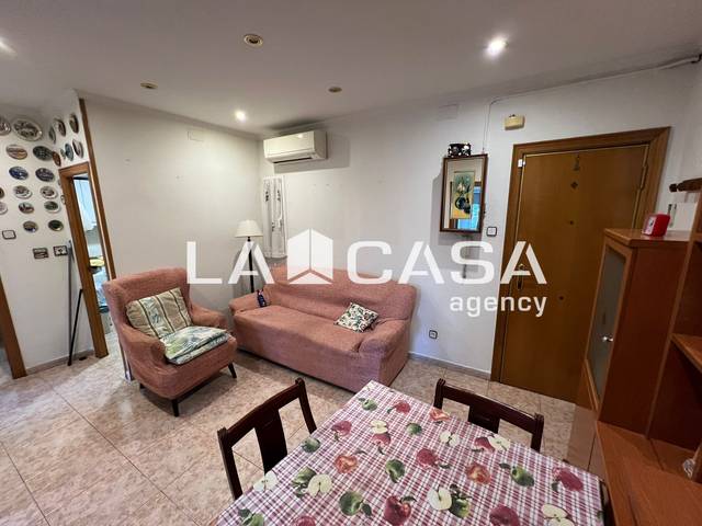 Piso en Venta en Via Favència en Les Roquetes