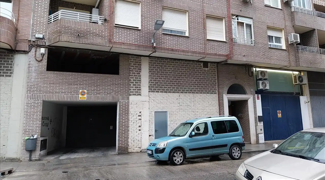 Aparcament en venda a FRANCISCO AGUIRRE