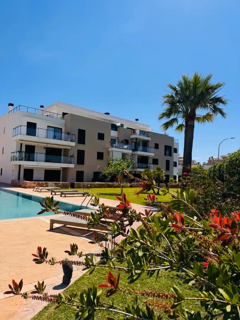 Vista exterior de Planta baja en venta en Sant Llorenç des Cardassar con Aire acondicionado, Jardín privado y Amueblado
