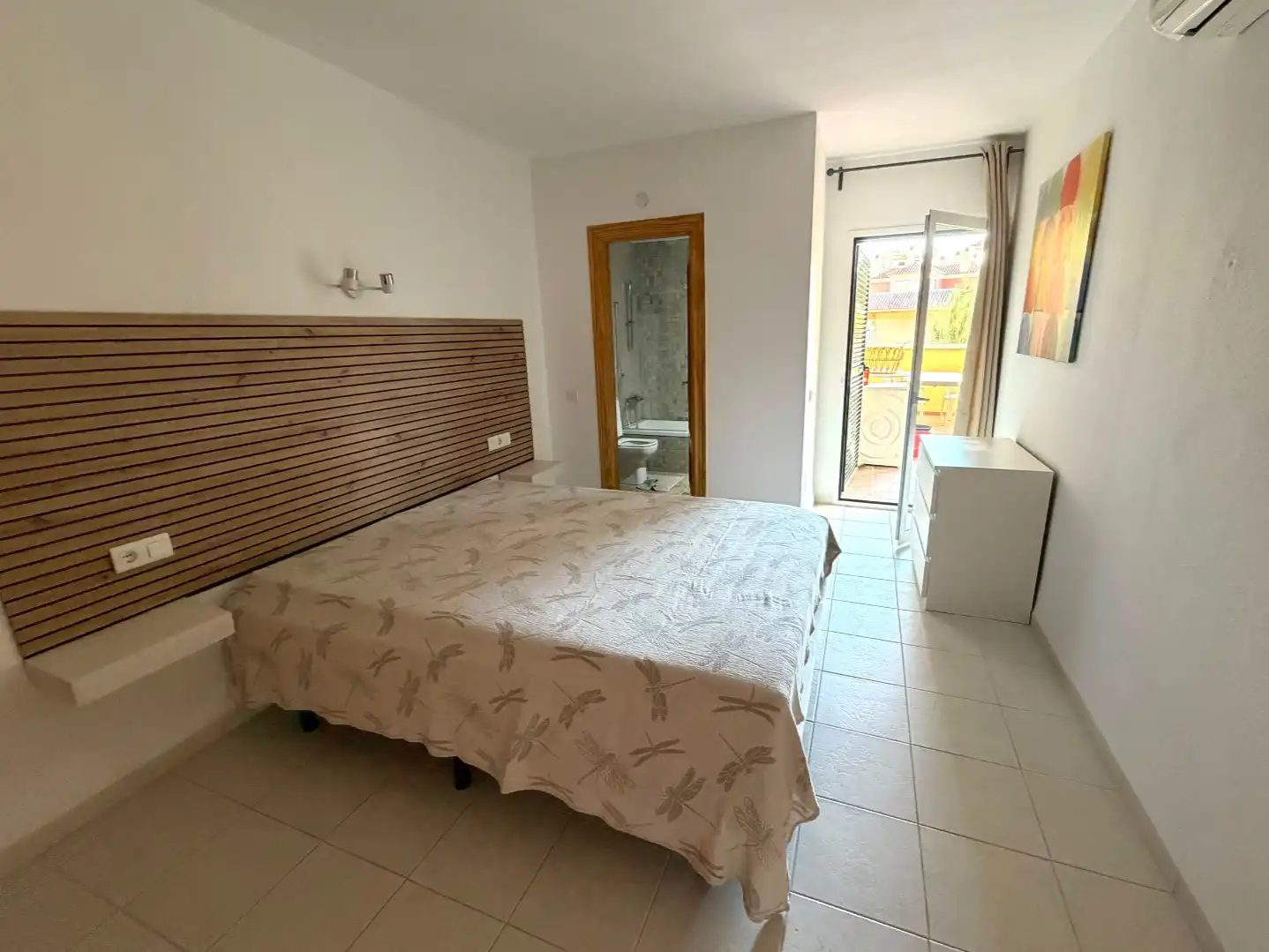 Dormitori de Pis de lloguer en Fuengirola amb Aire condicionat, Terrassa i Balcó