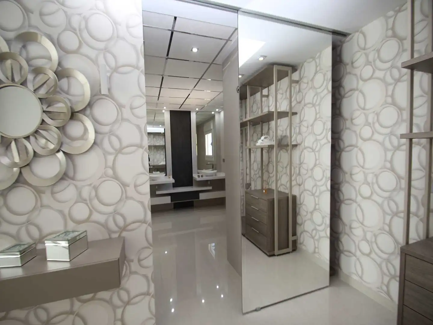 Detached house with pool for sale in Avenida Avenida Julietta Orbaiceta, imagen 7