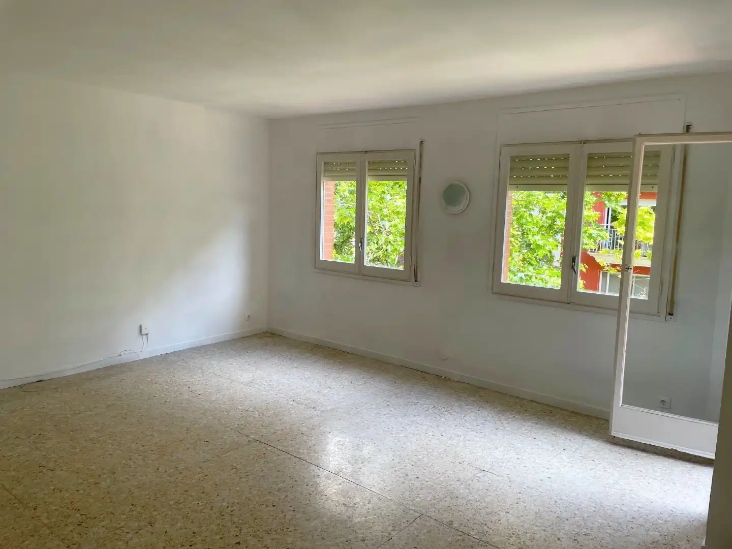 Flat with lift for sale in Avinguda de la Independència 21