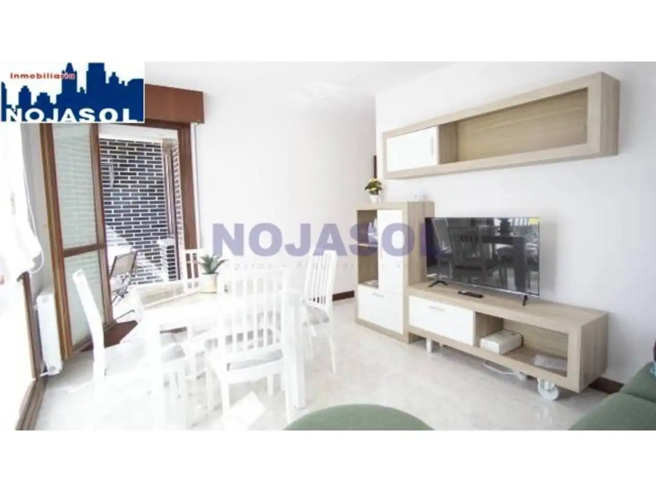 Flat with terrace to rent in Avenida Santos Mártires 6, imagen 7