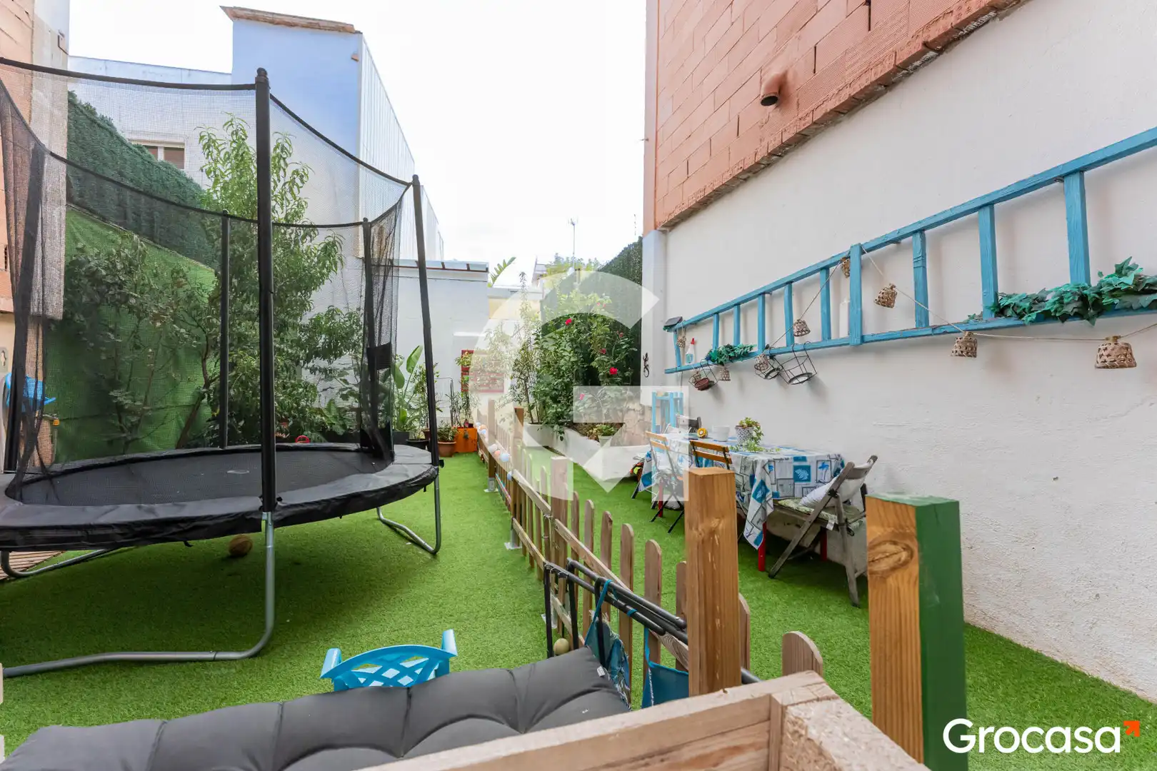 Casa con terraza en venta en La Gavarra, imagen 2