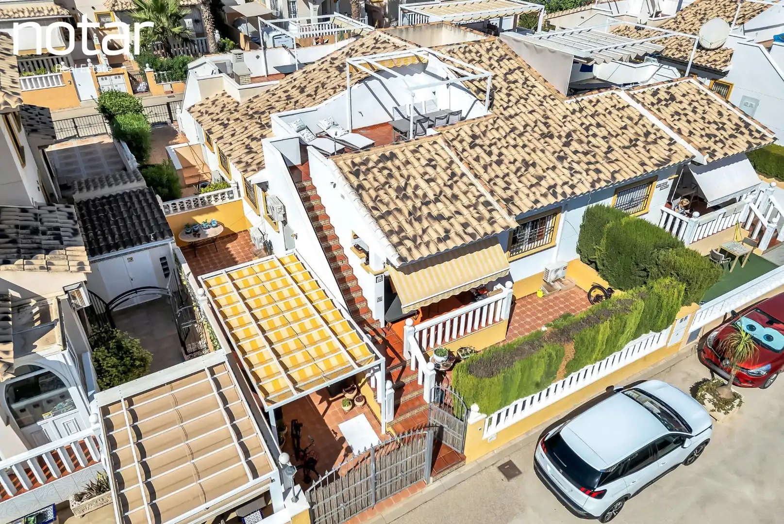 Adosado con piscina en venta en N/A