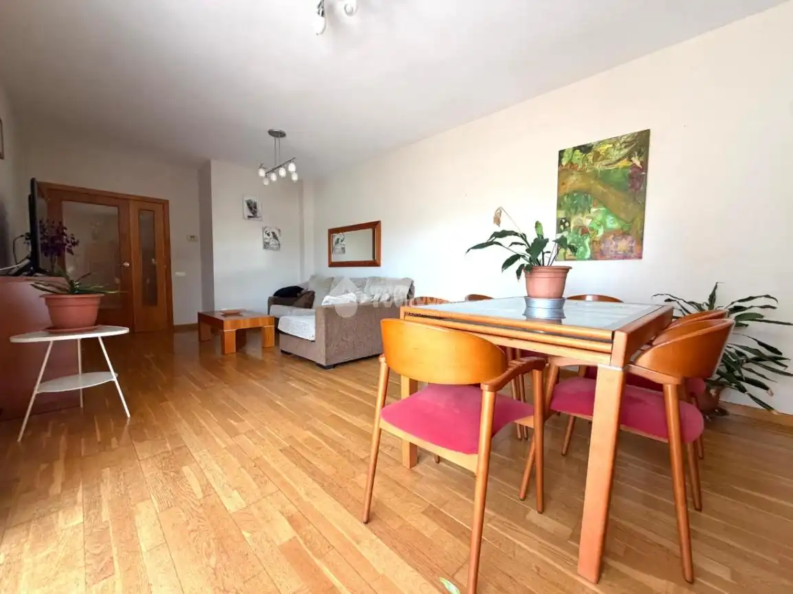 Vista exterior de Piso en venta en Badalona con Aire acondicionado, Trastero y Balcón