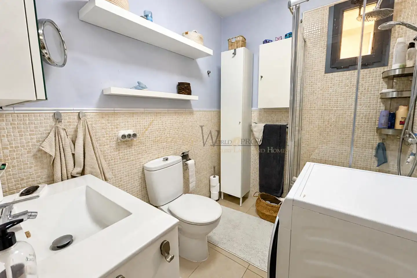 Bathroom of Flat for sale in Arona  with Terrace, Furnished and Community pool