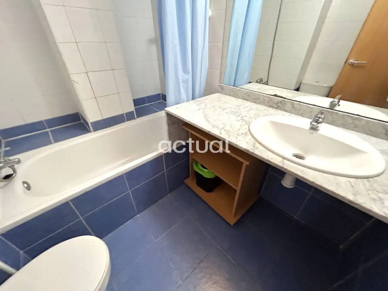 Apartamento con terraza en venta en Avenida port canigó, imagen 25