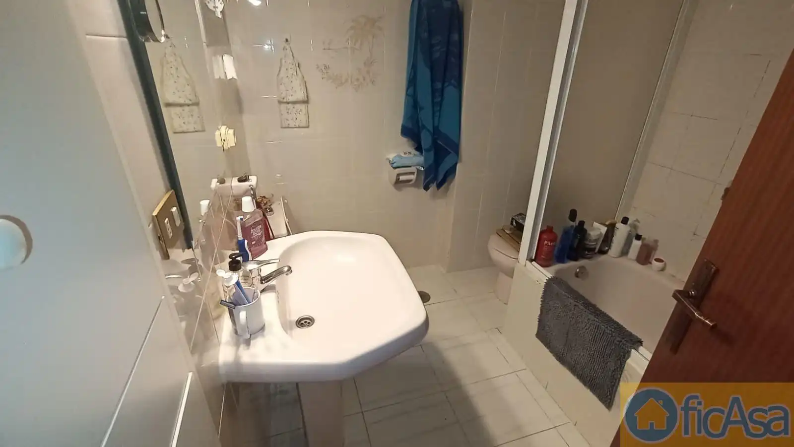 Baño de Apartamento en venta en Castellón de la Plana / Castelló de la Plana con Aire acondicionado y Balcón