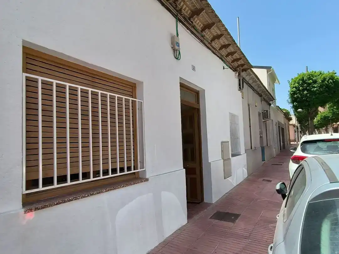 Erdgeschoss zur Miete in Calle Alfonso XIII, 50, Centro