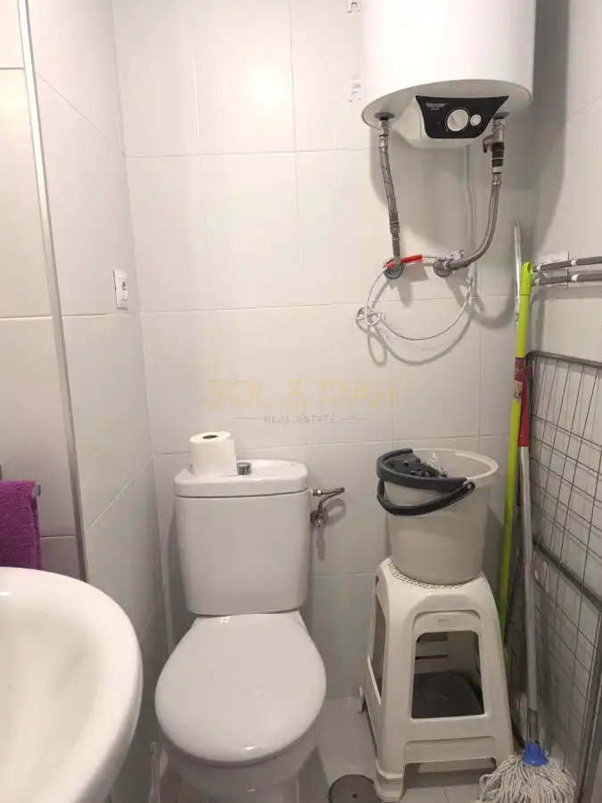 Baño de Estudio en venta en Torremolinos con Aire acondicionado, Calefacción y Amueblado