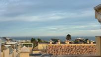 Vista exterior de Casa adosada en venda en Torremolinos amb Aire condicionat, Calefacció i Parquet