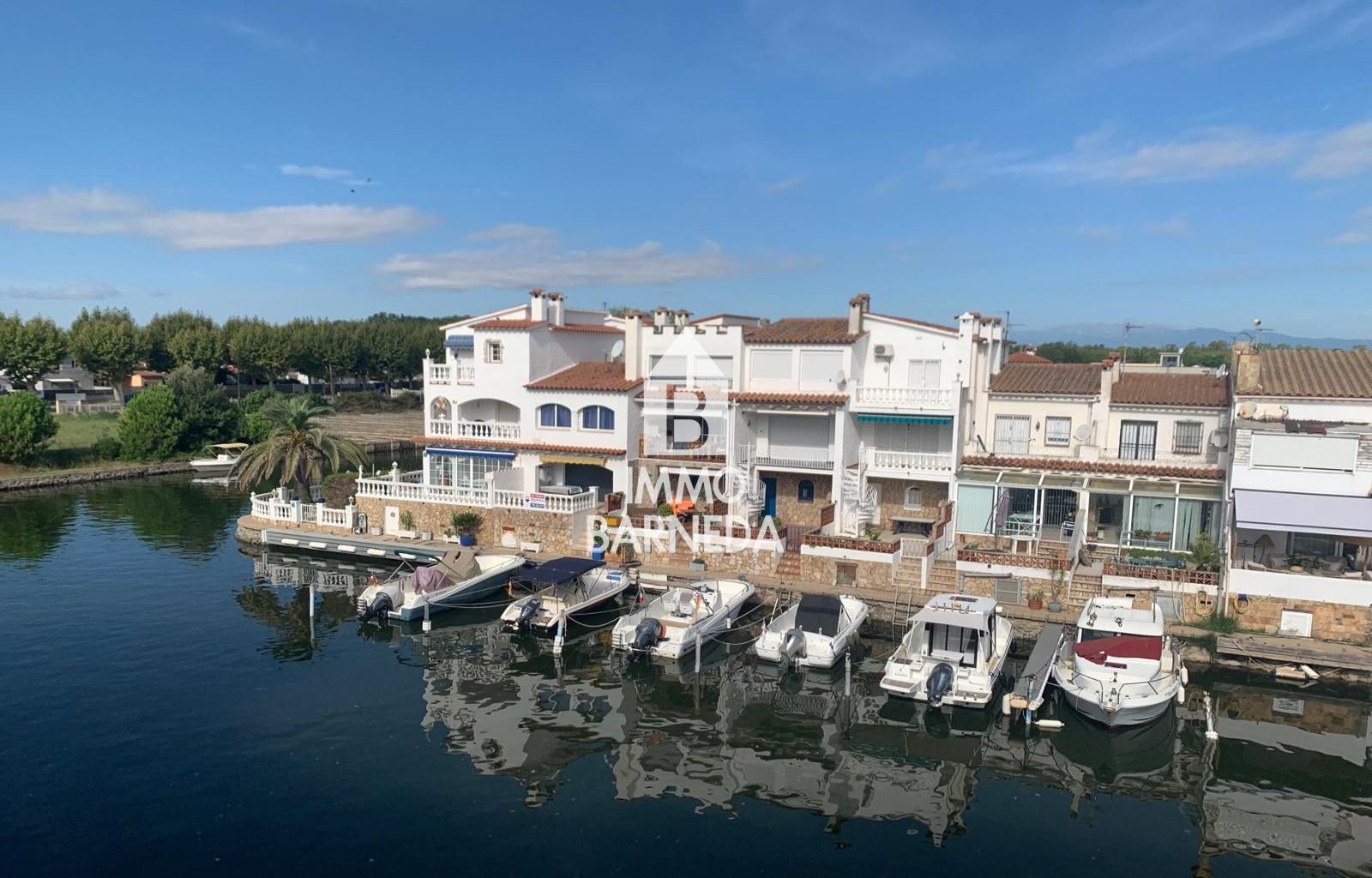 Exterior view of Flat for sale in Empuriabrava  with Air Conditioner, Heating and Terrace