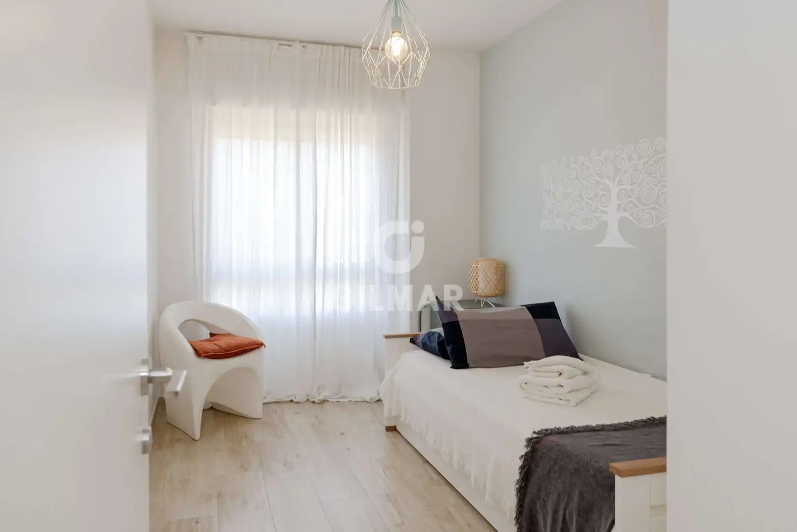 Dormitori de Apartament en venda en Estepona amb Calefacció, Jardí privat i Piscina