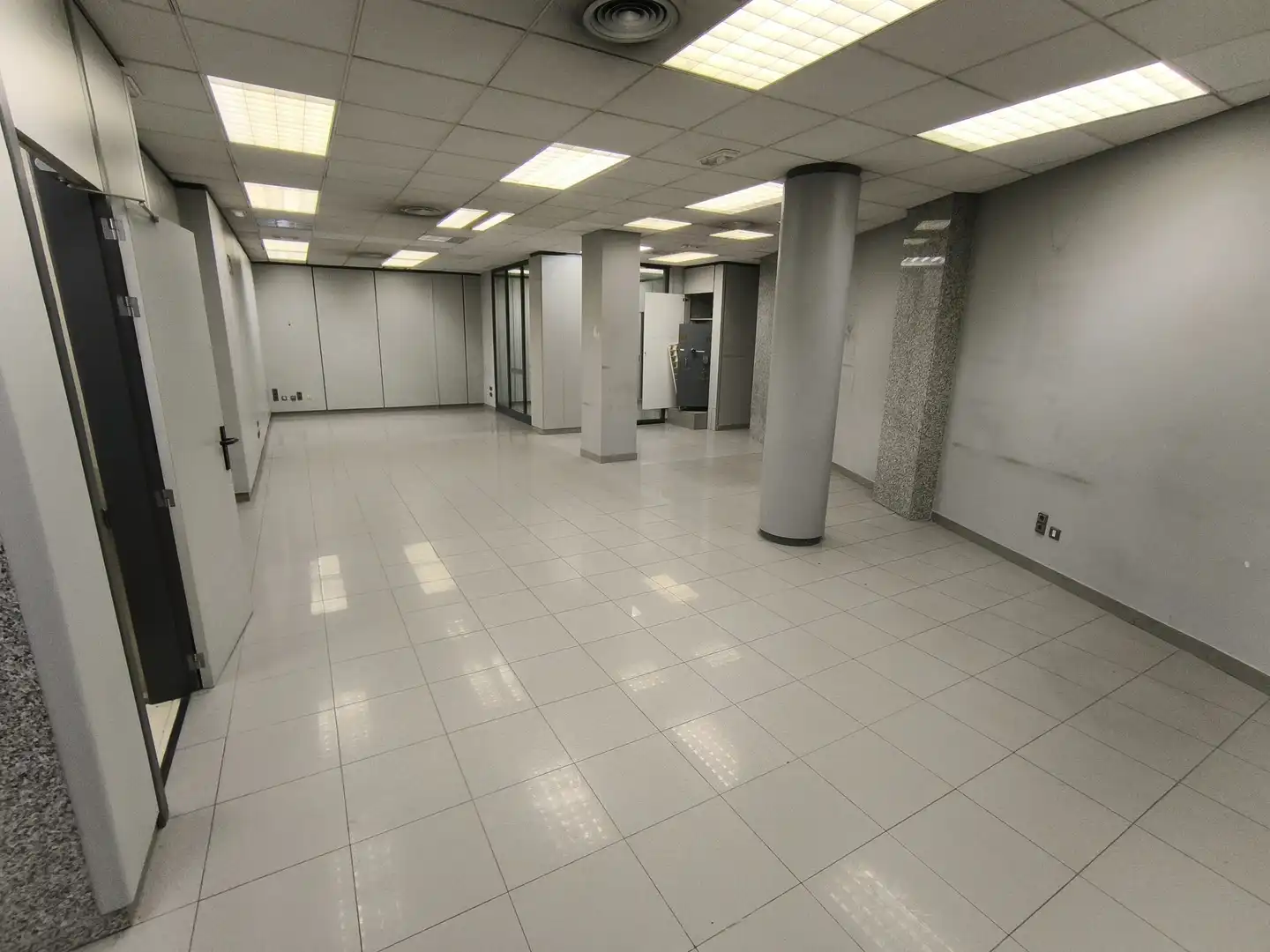 Local comercial en venda a Avenida Cardenal Cisneros 6, imagen 4